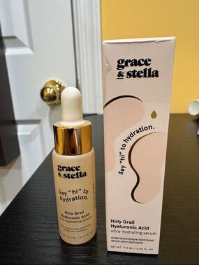 grace & stella Hyaluronic Acid Serum - Cream and Gold
